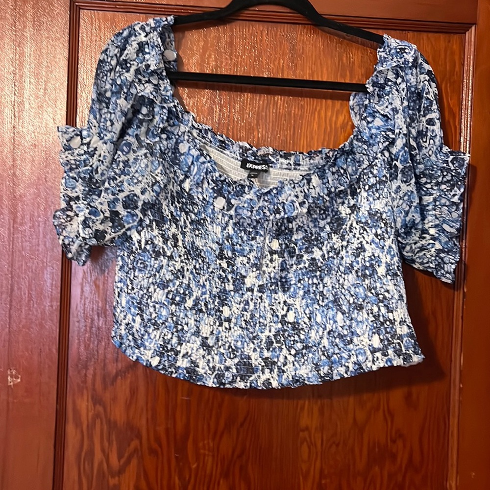 Express puckered crop top